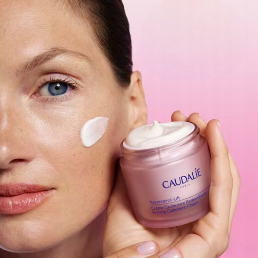 CAUDALIE RESVERATROL LIFT Krem Kaszmir Liftingujący REFILL,  50ml