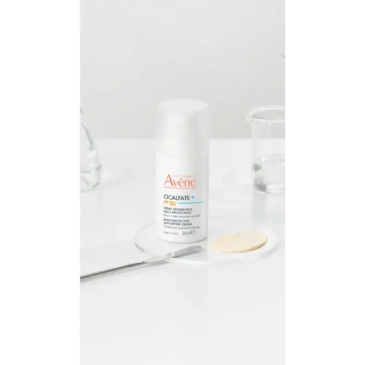 Cicalfate + Multiochronny krem regenerujący SPF50+, 30ml